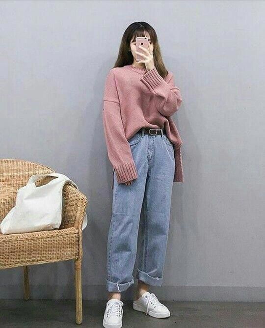 How to Wear High Waisted Jeans | Style Tips high waisted jeans