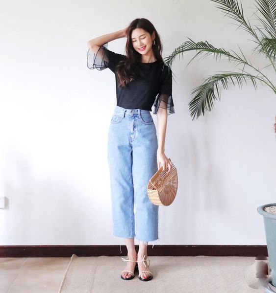 How to Wear High Waisted Jeans | Style Tips , How to Wear High Waisted Jeans | Style Tips