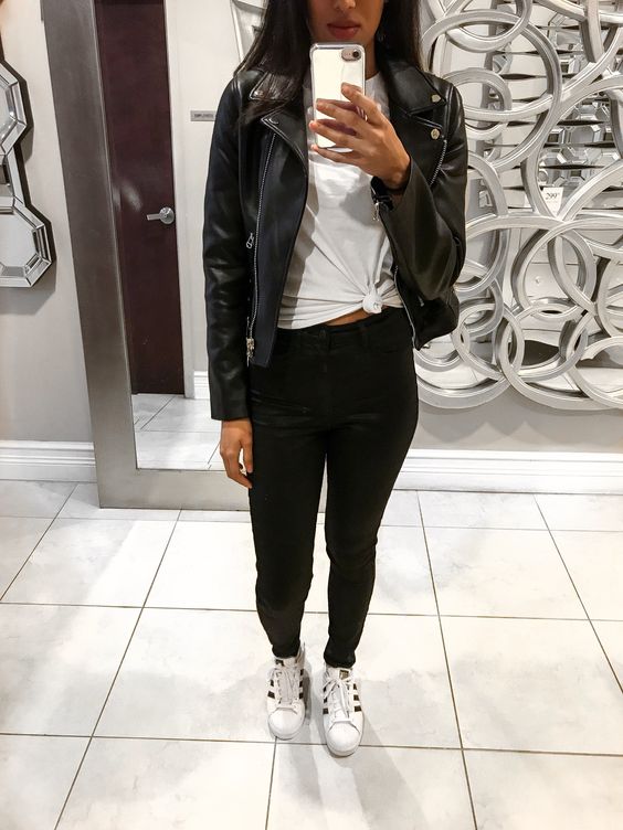 How to Wear High Waisted Jeans | Style Tips Leather jacket high wasited jeans