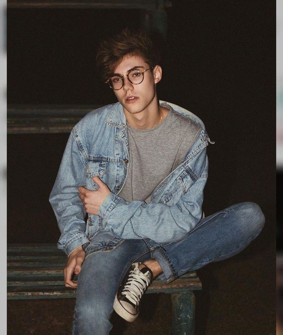 How to wear a denim Jacket